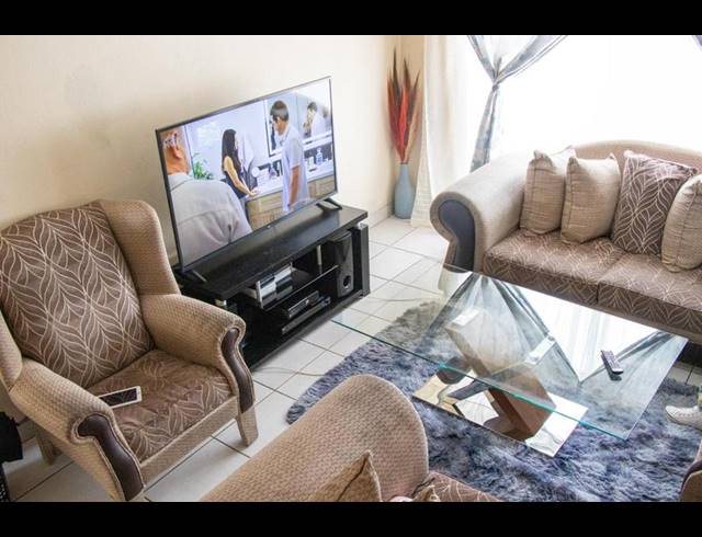 2 BEDROOM APARTMENT FOR SALE IN HONEY PARK